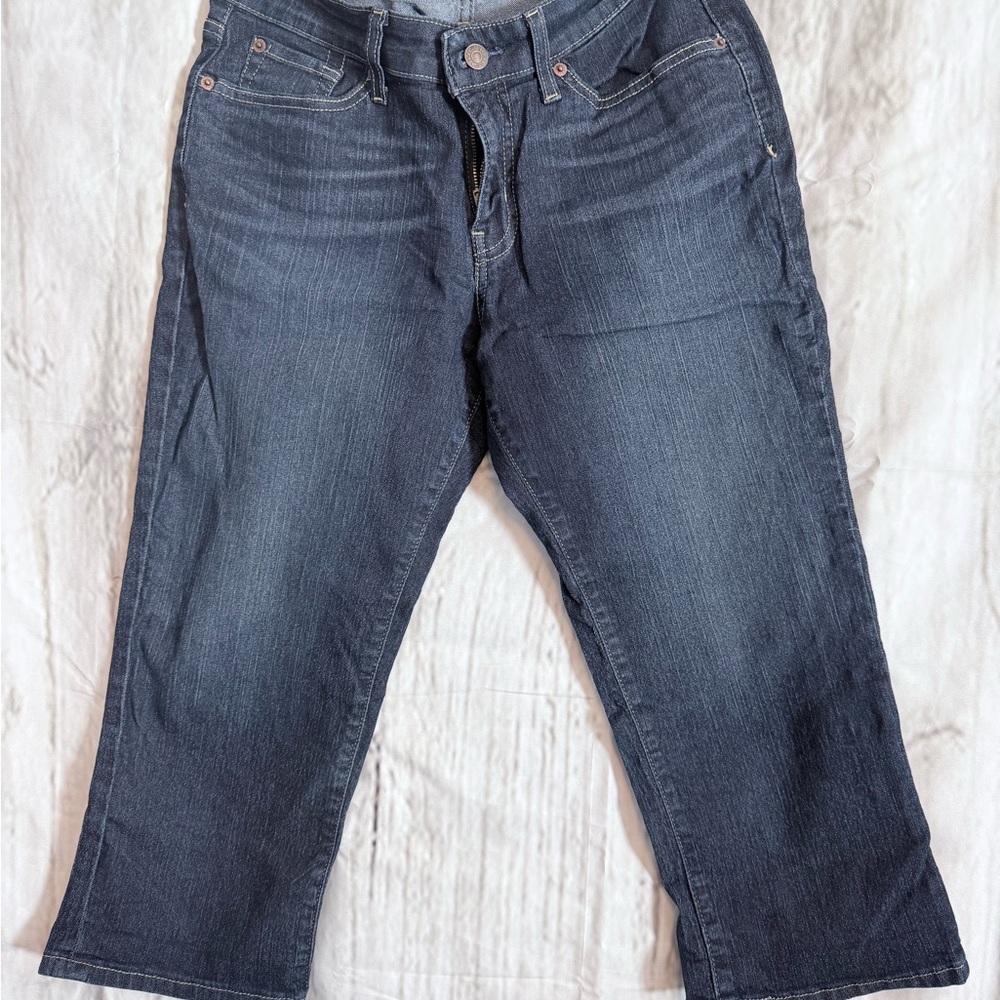 Signature by Levi Strauss Deep Indigo Capri Jeans size 8